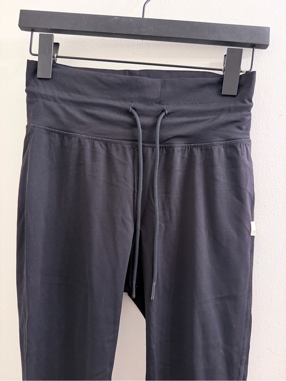 Vuori Black Drawstring Waist Leggings